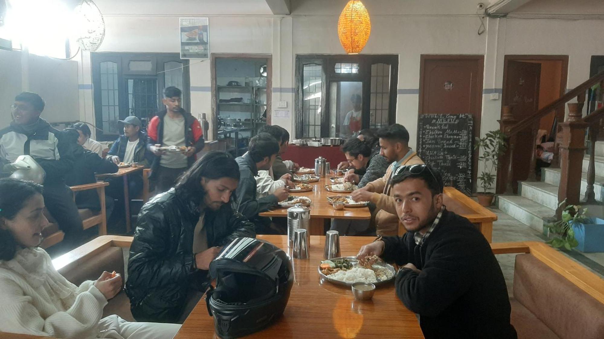 Hotel Lake N Yeti بوكْرا المظهر الخارجي الصورة